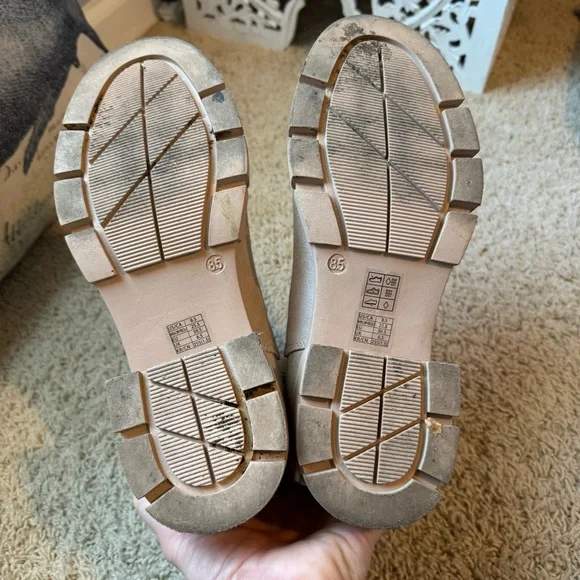 Women's Beige Chelsea Boots - Picture 6 of 9